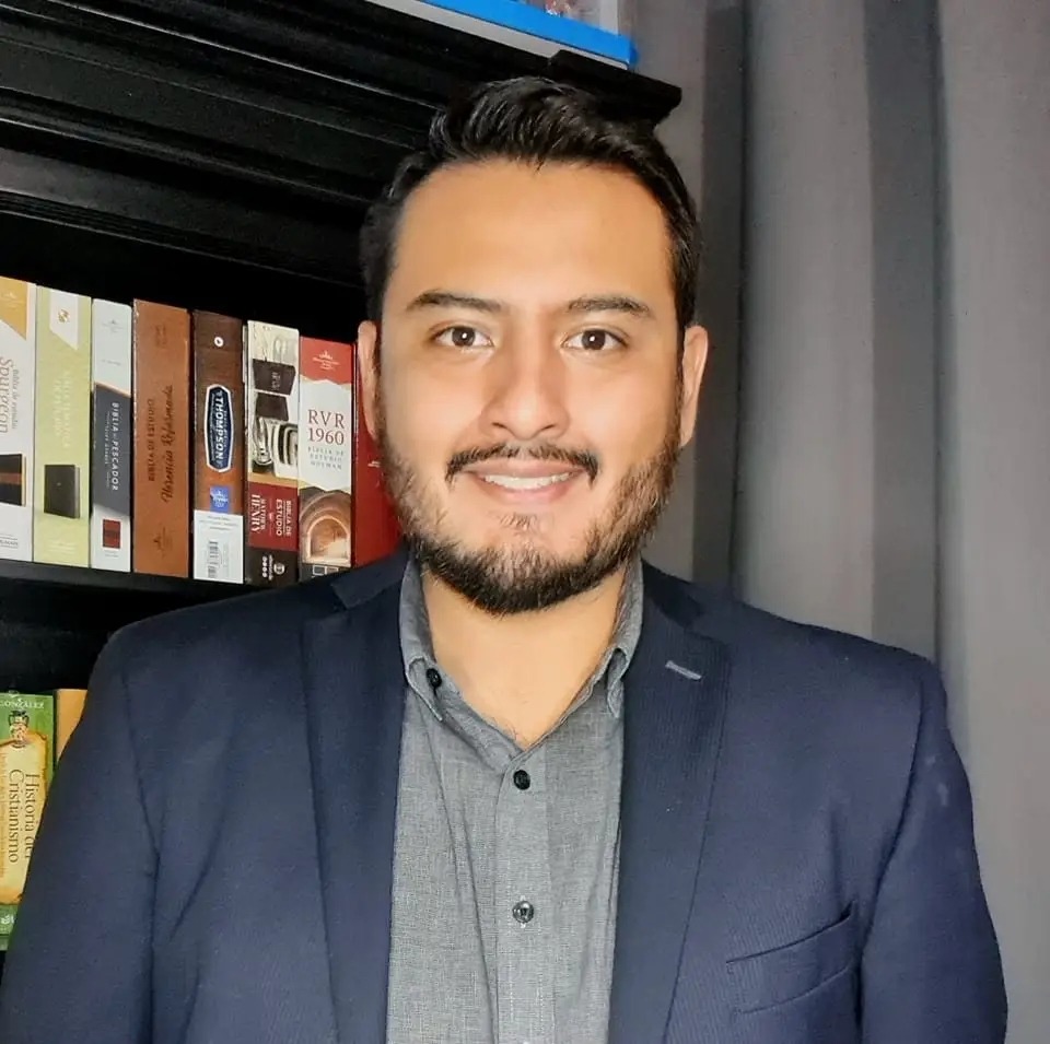 Mtro. Misael Mora